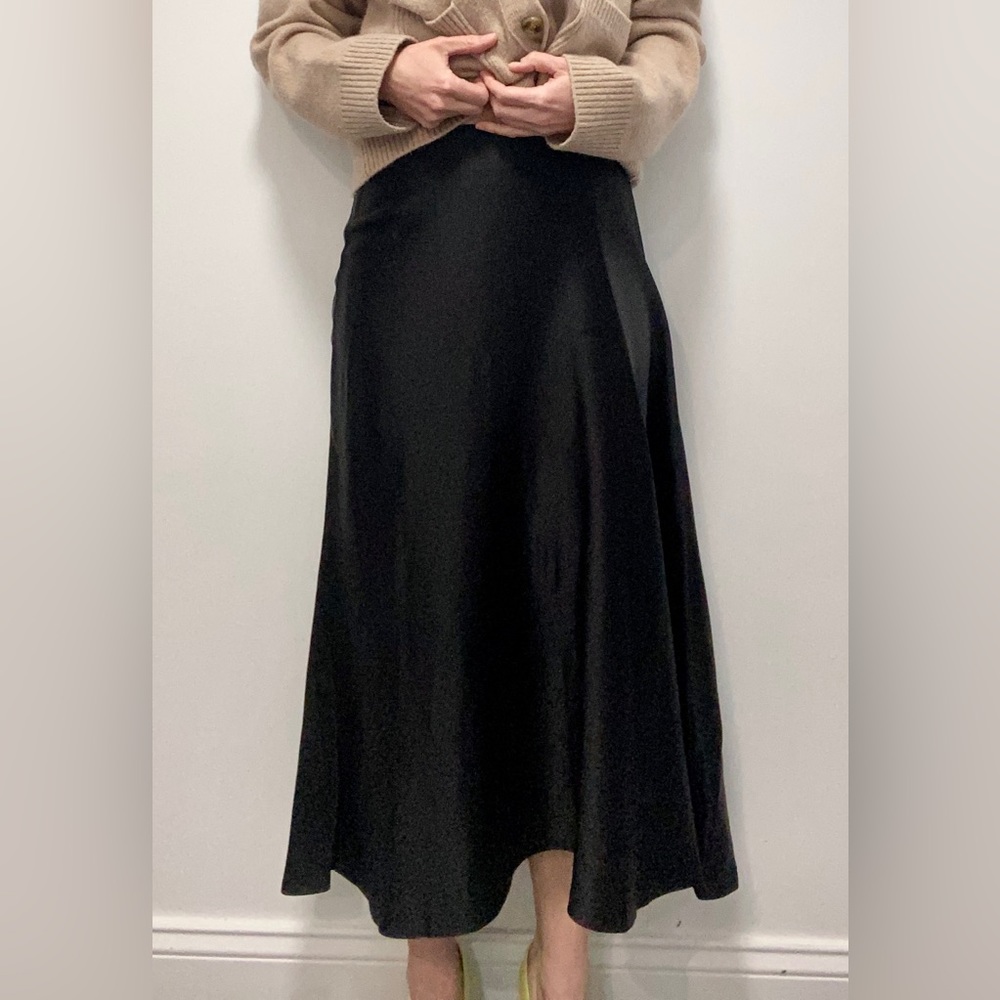 Theory black silky slip skirt